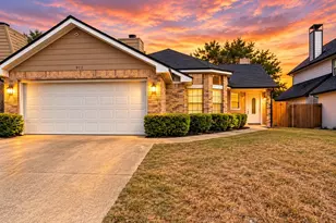 912 Turner Ct, Cedar Hill, TX 75104 - Photo 1