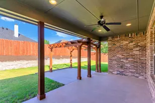 808 Chestnut Grove Dr, Cleburne, TX 76033 - Photo 29