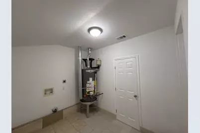 3221 Schieffer Avenue, Fort Worth, TX 76110 - Photo 15