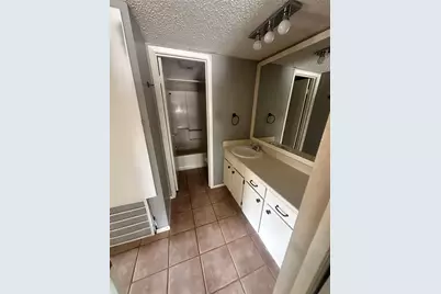 3211 Pearl Street #304, Nacogdoches, TX 75965 - Photo 5