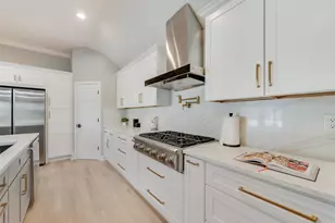 6902 Deloache Ave, Dallas, TX 75225 - Photo 9