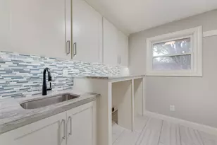 6902 Deloache Ave, Dallas, TX 75225 - Photo 17