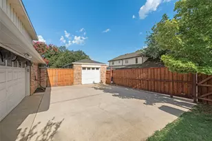 6902 Deloache Ave, Dallas, TX 75225 - Photo 37