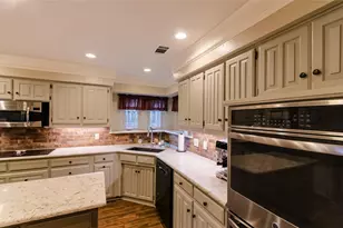 4009 Wilshire Ct, Plano, TX 75023 - Photo 13