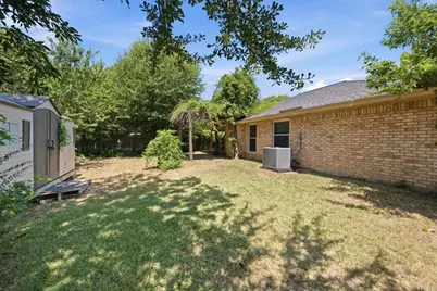 200 Almond Lane, Euless, TX 76039 - Photo 5