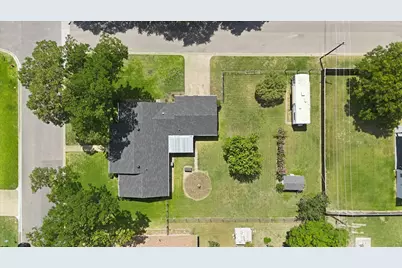 8128 Herndon Drive, Benbrook, TX 76116 - Photo 35