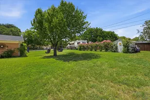 8128 Herndon Dr, Benbrook, TX 76116 - Photo 33