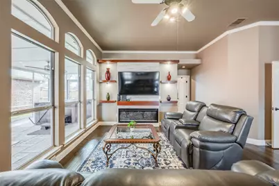 1012 Murl Drive, Irving, TX 75062 - Photo 13