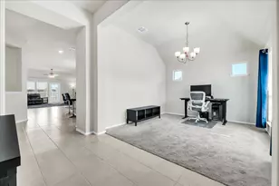 100 Gardenia Dr, Azle, TX 76020 - Photo 9