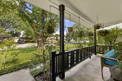 9639 Leaside Drive, Dallas, TX 75238 - Photo 25