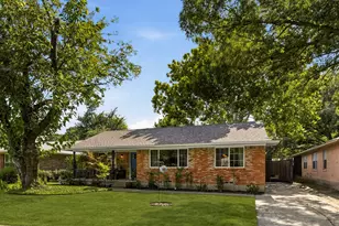 9639 Leaside Dr, Dallas, TX 75238 - Photo 27