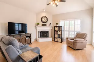 4712 Feldman Dr, Carrollton, TX 75010 - Photo 1
