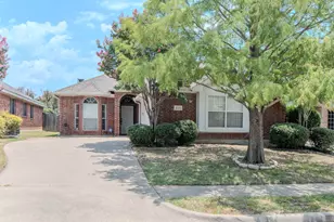 4712 Feldman Dr, Carrollton, TX 75010 - Photo 3