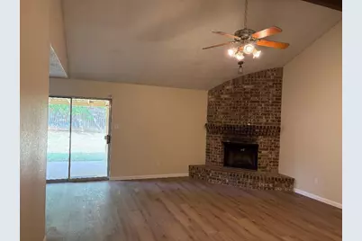 6309 Elm Springs Drive, Arlington, TX 76001 - Photo 3