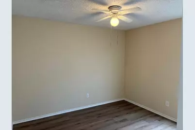 6309 Elm Springs Drive, Arlington, TX 76001 - Photo 9