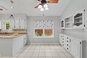 12706 Whispering Hills Dr, Dallas, TX 75243 - Photo 3