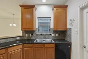 8920 Soldiers Home Ln, McKinney, TX 75070 - Photo 9