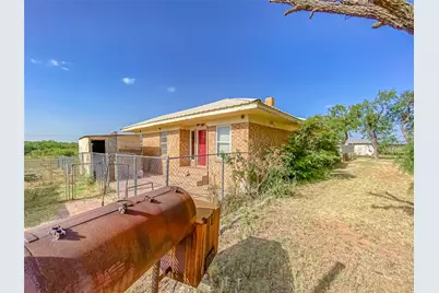 1195 County Road 415, Merkel, TX 79536 - Photo 5