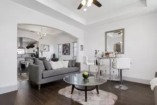 529 5th St, Grand Prairie, TX 75050 - Photo 9