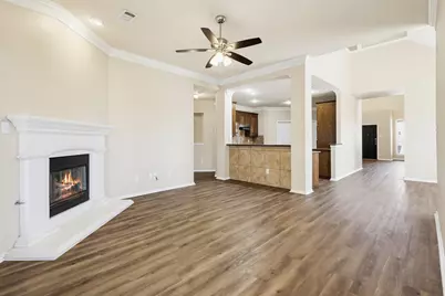 3203 Guadaloupe, Grand Prairie, TX 75054 - Photo 5