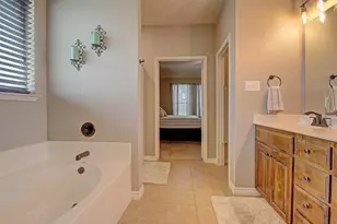 108 Champions Way, Azle, TX 76020 - Photo 9