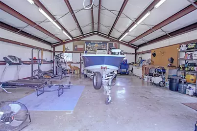 108 Champions Way, Azle, TX 76020 - Photo 21