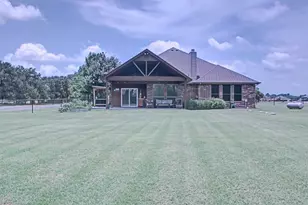 108 Champions Way, Azle, TX 76020 - Photo 27