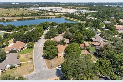 4513 Blue Lake Court, Fort Worth, TX 76103 - Photo 3