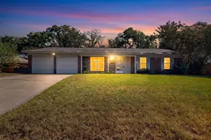 4513 Blue Lake Ct, Fort Worth, TX 76103 - Photo 1