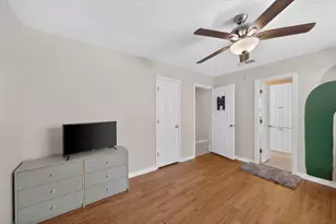 4513 Blue Lake Ct, Fort Worth, TX 76103 - Photo 25