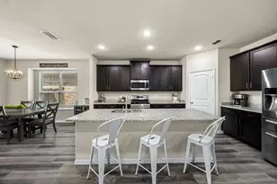 1701 Ridge Creek Ln, Aubrey, TX 76227 - Photo 5