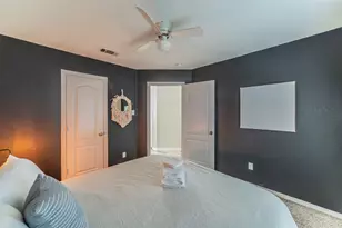 421 Oxford St, Burleson, TX 76028 - Photo 17