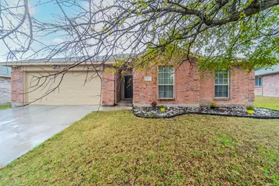 421 Oxford Street, Burleson, TX 76028 - Photo 1