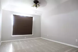 2417 Laguna Ln, Arlington, TX 76012 - Photo 31