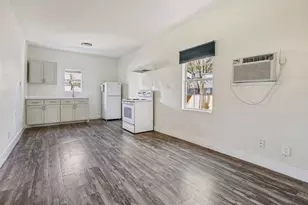 735 W 10th St, Dallas, TX 75208 - Photo 5