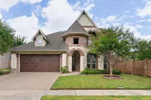 100 Griffith Ct, Euless, TX 76039 - Photo 3