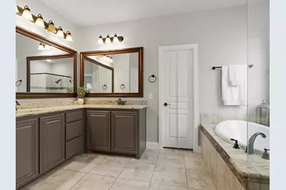 100 Griffith Court, Euless, TX 76039 - Photo 19