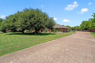 1022 S Old Robinson Rd, Robinson, TX 76706 - Photo 3