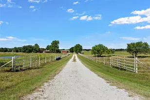 729 Hcr 2224 E, Aquilla, TX 76622 - Photo 5