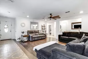 2612 Diver Ct, Fort Worth, TX 76119 - Photo 9