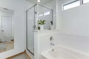 2612 Diver Ct, Fort Worth, TX 76119 - Photo 17