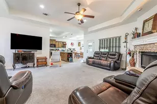 1305 E Apache Trail, Granbury, TX 76048 - Photo 29