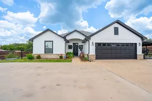 1305 E Apache Trail, Granbury, TX 76048 - Photo 5