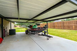 1305 E Apache Trail, Granbury, TX 76048 - Photo 11