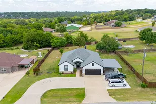 1305 E Apache Trail, Granbury, TX 76048 - Photo 1
