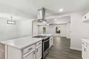 7616 Woodfield Rd, Fort Worth, TX 76112 - Photo 5