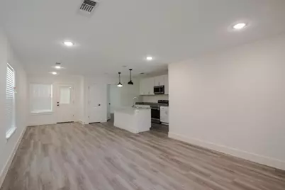 1321 Franklin Avenue, Bonham, TX 75418 - Photo 3