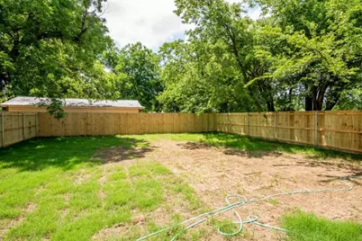 1321 Franklin Avenue, Bonham, TX 75418 - Photo 11
