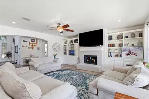 1121 Cogburn Ct, Shady Shores, TX 76208 - Photo 5