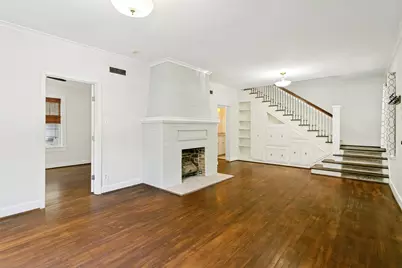 2212 Lipscomb Street, Fort Worth, TX 76110 - Photo 7